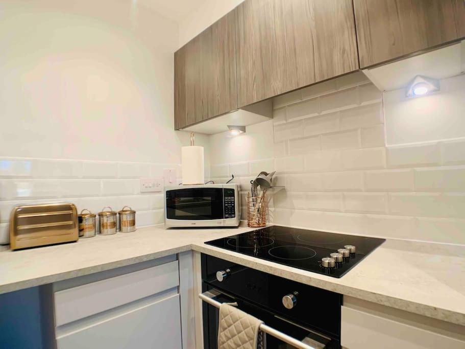 Apartament Lovely Central Bournemouth Flat 10 Minute To Beach Zewnętrze zdjęcie